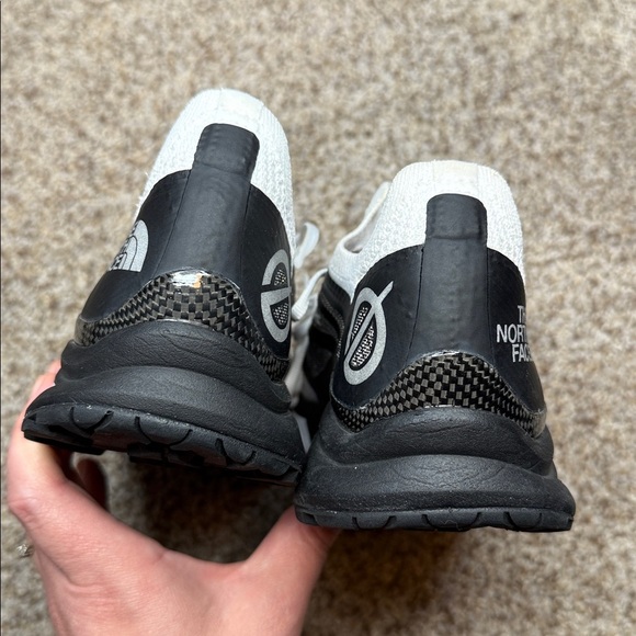 The North Face Women's Flight Vectiv Black & White Trail Running Shoes Size 7 - Picture 7 of 8